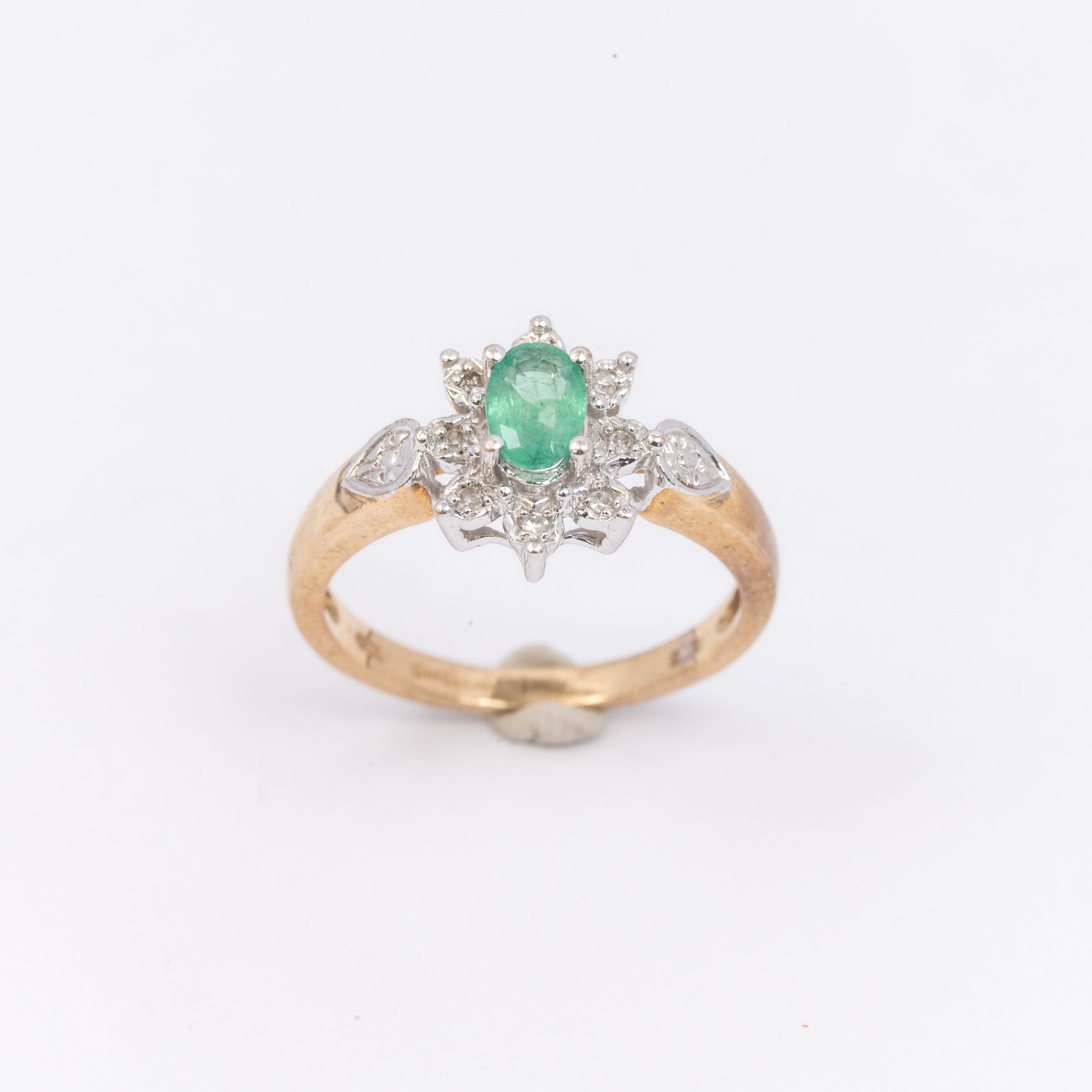 Ladies Emerald & Diamond Ring